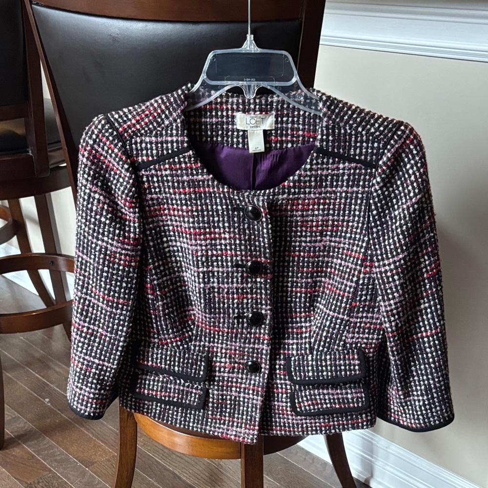 LOFT Women's Black and Red Tweed Blazer